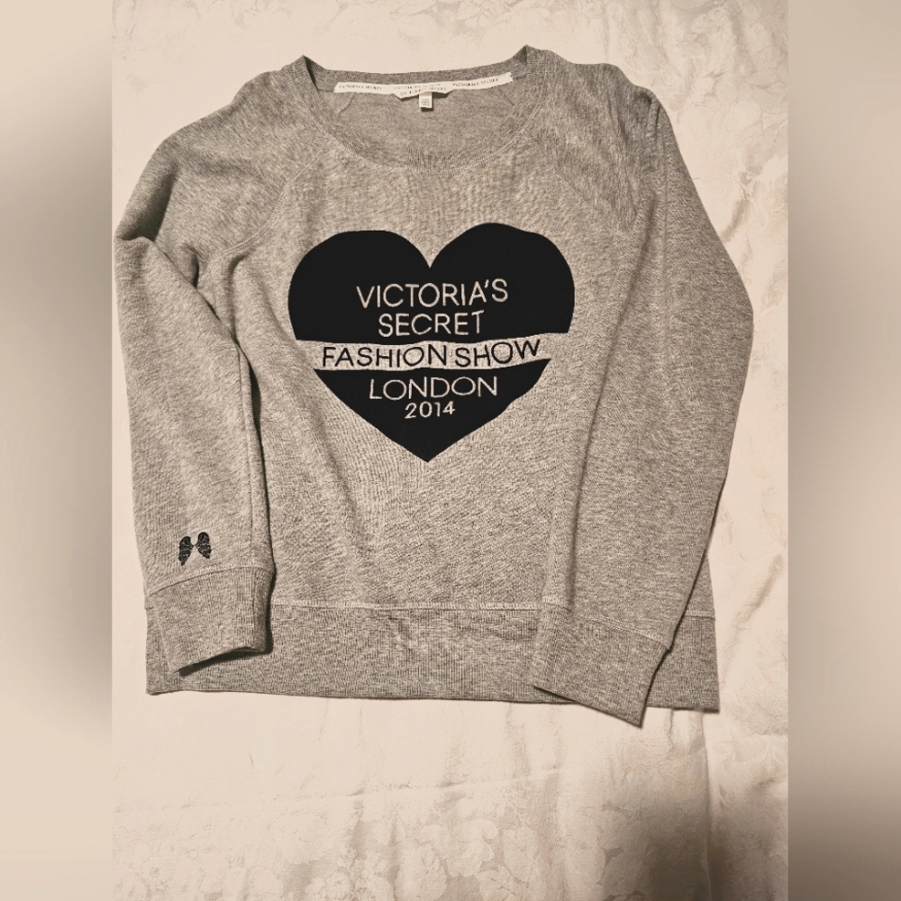 Victoria's Secret Runway Sweatshirt-Medium